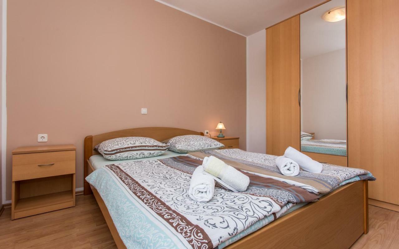 Apartments Kraljic I Башка Экстерьер фото